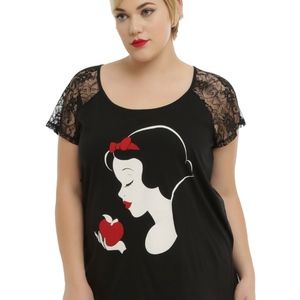 Snow white lace sleeve shirt hot topic